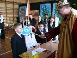 Nazwa pliku=slubowanie_klas_1_09.jpg
Wielkość pliku=94KiB
Rozmiar=640x480
Data dodania= %30, %503 %2008 slubowanie_klas_1_09.jpg