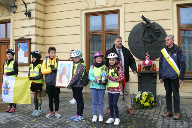 Kliknij aby zobaczyć pełny rozmiar